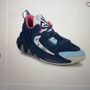 BOYS' NIKE GIANNIS IMMORTALITY 2 SE BASKETBALL SHOES - Size 4